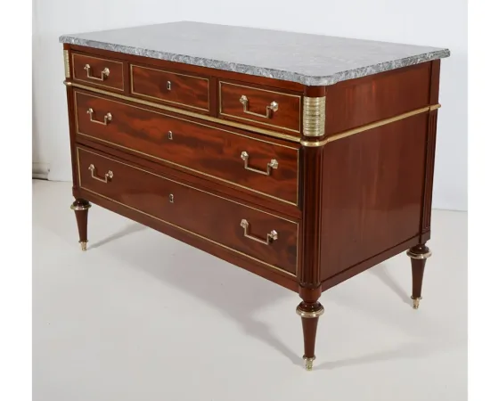 Commode en acajou  estampillée F SCHEY époque Louis XVI