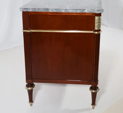 LOUIS XVI PERIOD CHEST OF DRAWERS