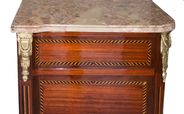 Commode En Marqueterie époque Transition