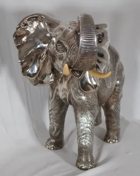 Grand Éléphant en argent Alessandro Magrino Italie circa 1980