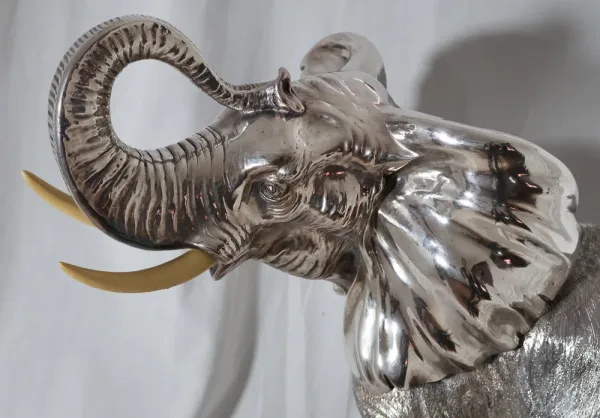 Grand Éléphant en argent Alessandro Magrino Italie circa 1980