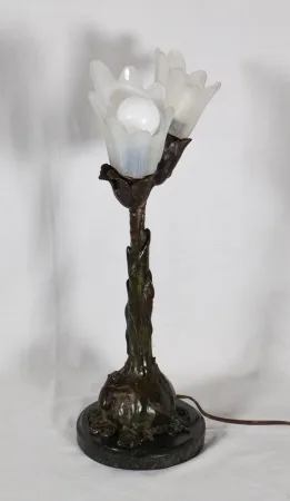 LAMPE IM JUGENDSTIL