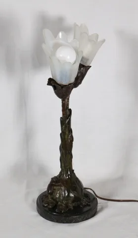 Lampe en bronze art nouveau Ludwig BECK