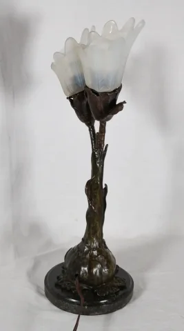 Lampe en bronze art nouveau Ludwig BECK