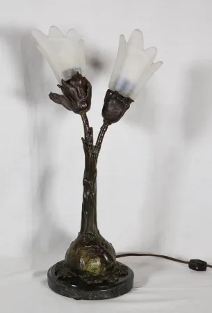 LAMPE IM JUGENDSTIL