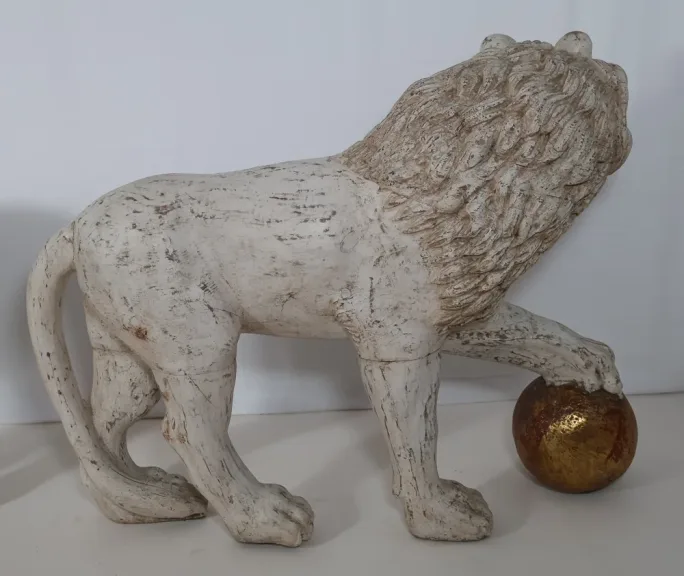 Grande Paire De Lions  En Bois Patiné Italie Fin XIXe Siècle