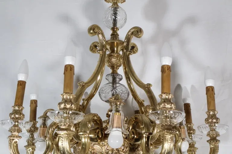 Lustre en bronze avec putti  style Régence époque Napoléon III