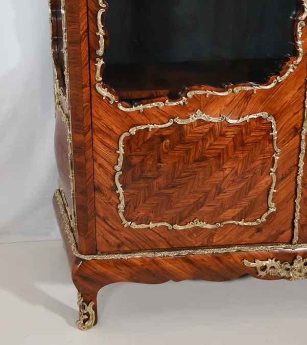 Vitrine aus der Zeit Napoleons III.