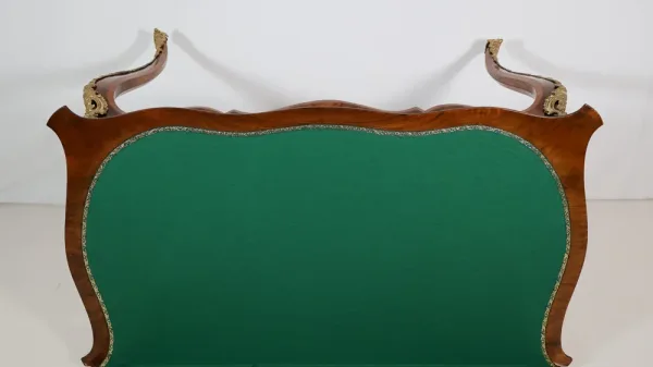 Table à jeux en ronce de noyer Edwards et Roberts circa 1890