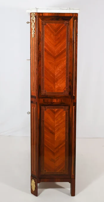 Sekretär aus der Zeit Ludwigs XVI.
