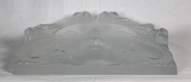 Lalique France Motif décoratif "Fontaine Poissons" ou "Masque femme"