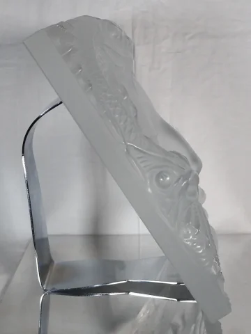 Lalique France Motif décoratif "Fontaine Poissons" ou "Masque femme"