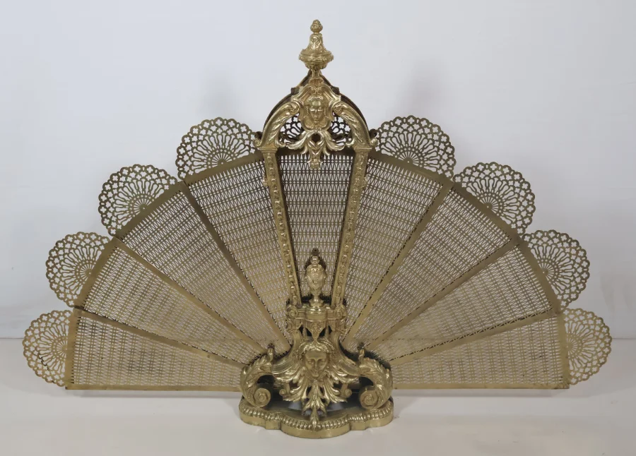 Pare-feu éventail en bronze doré et laiton époque Napoléon III