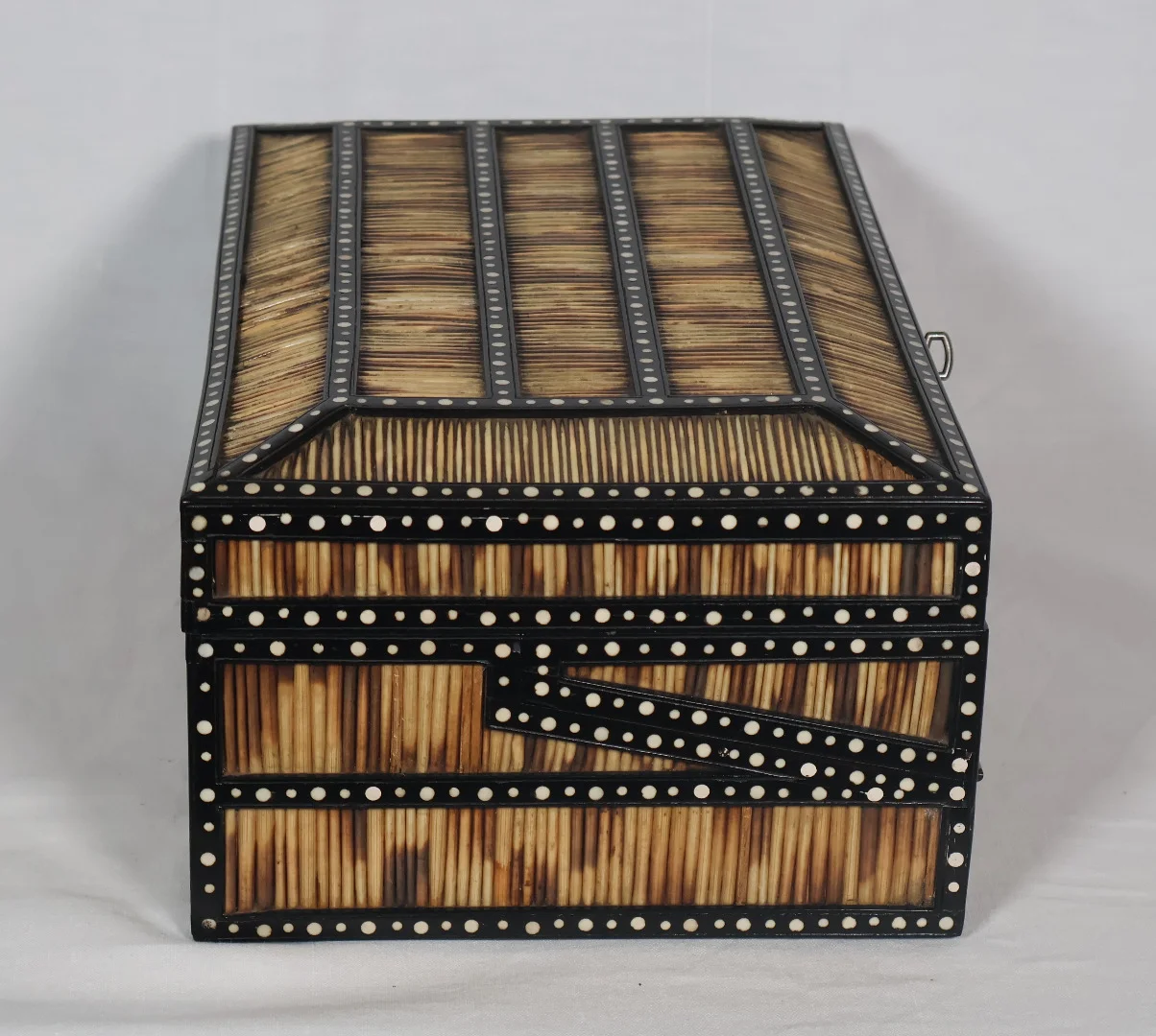 CAJA DE ESCRITURA INDOCHINA