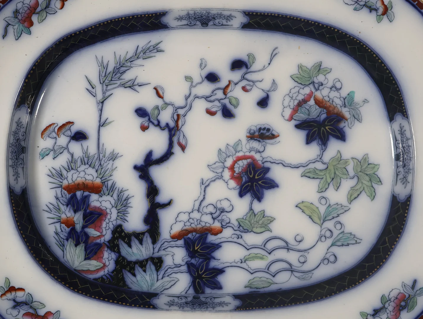 Grand plat en porcelaine Copeland 1860-1880