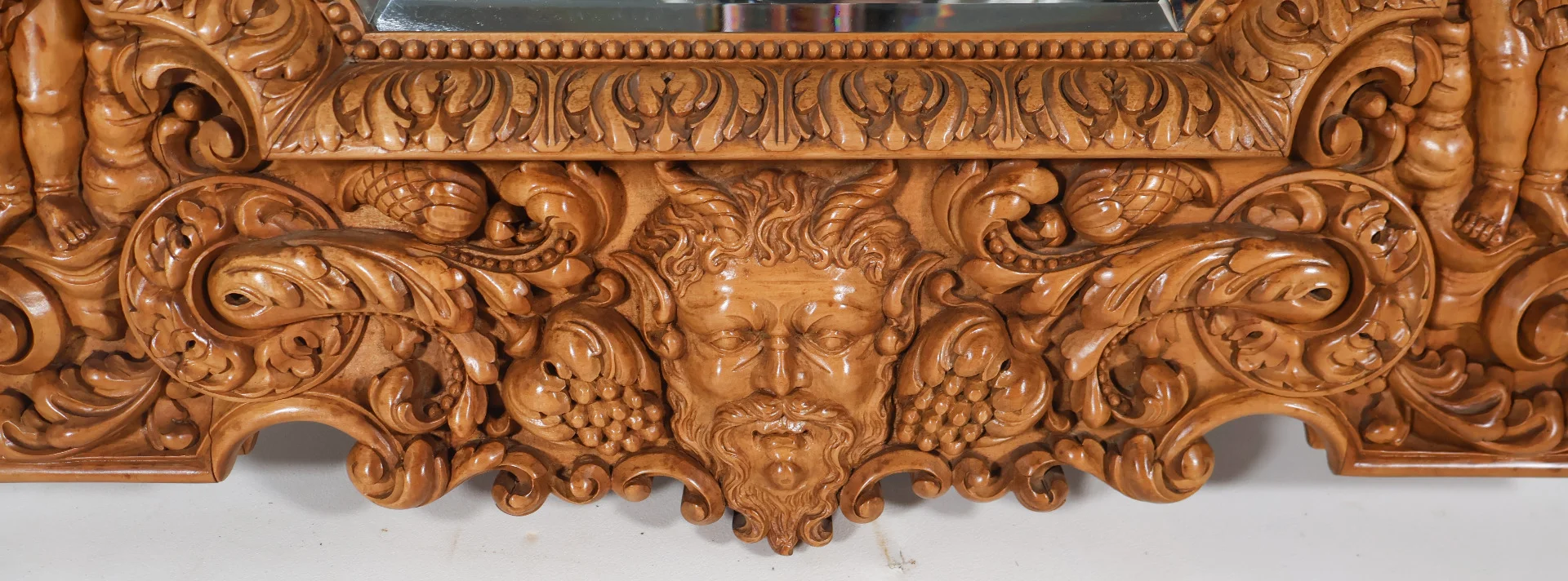 Miroir sculpté style régence milieu XXe