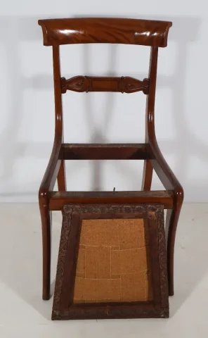 Série de quatre chaises Anglaise en acajou mileu 19ème