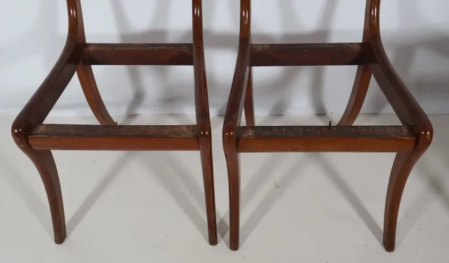 Série de quatre chaises Anglaise en acajou mileu 19ème