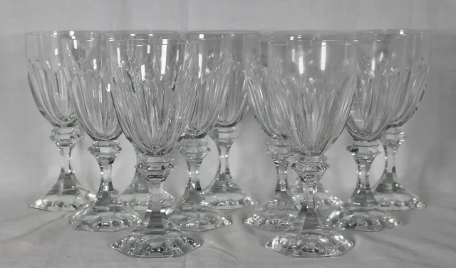 série de 11 Verres à eau modèle CHAMBORD de la cristallerie de St LOUIS