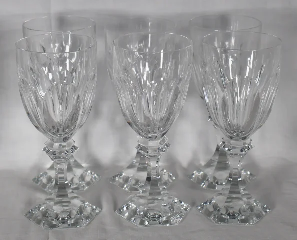 série de 11 Verres à eau modèle CHAMBORD de la cristallerie de St LOUIS