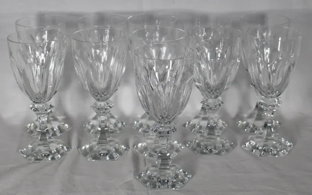 série de 11 Verres à eau modèle CHAMBORD de la cristallerie de St LOUIS