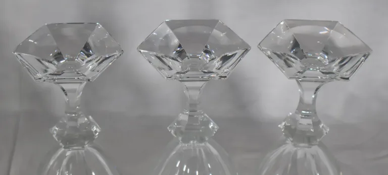 Série De 12 Verres à vin rouge  Saint Louis Modèle Chambord