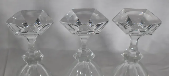 Série De 12 Verres à vin rouge  Saint Louis Modèle Chambord