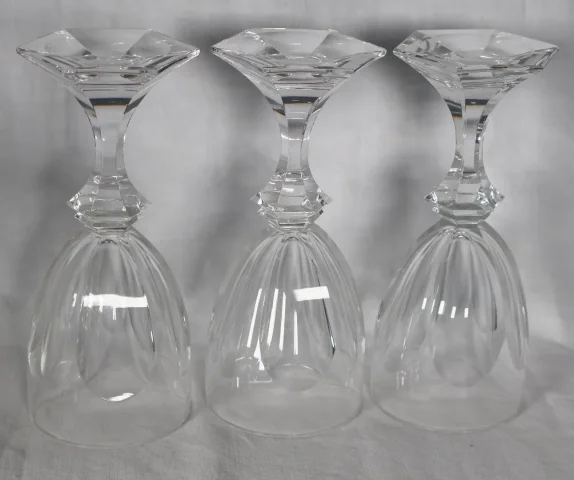 Série De 13 Verres à vin blanc Saint Louis Modèle Chambord