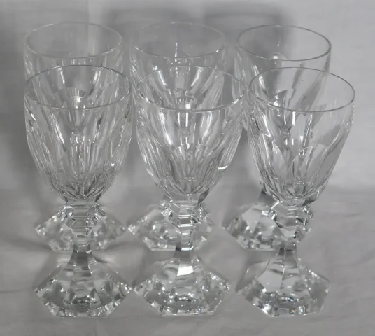 Série De 13 Verres à vin blanc Saint Louis Modèle Chambord