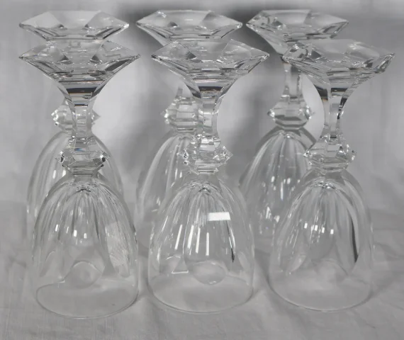 Série De 13 Verres à vin blanc Saint Louis Modèle Chambord