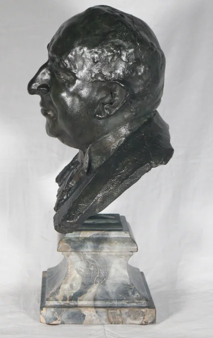 青铜半身像 签名：ALEXIS RUDIER