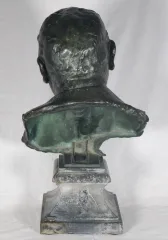 アレクシス・ルディエのサイン入りブロンズ胸像