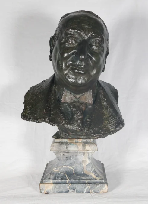 青铜半身像 签名：ALEXIS RUDIER