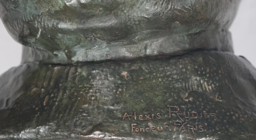 青铜半身像 签名：ALEXIS RUDIER
