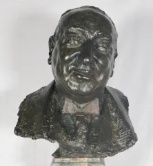 Buste d’homme en bronze  signé du fondeur Alexis Rudier