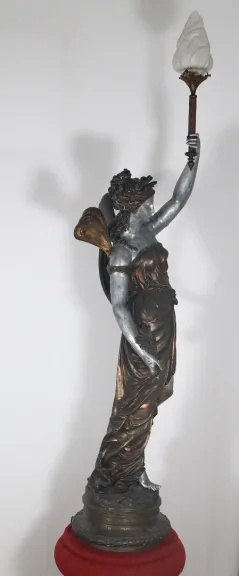 Grande torchère en fonte d’art époque fin XIXe
