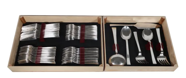 Ménagère Christofle modèle concorde 138 pièces vers 1975
