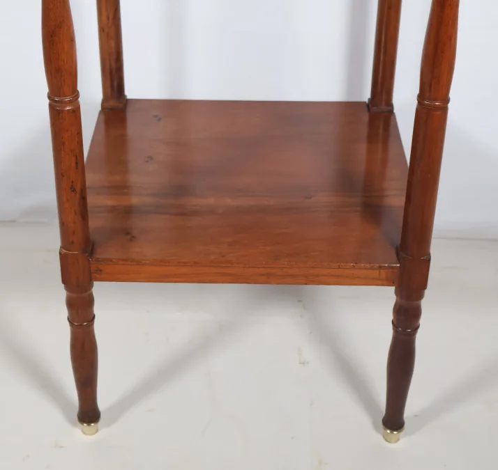 ZWEISTUFIGER TISCH AUS DER FRANZÖSISCHEN RESTAURATIONSZEIT