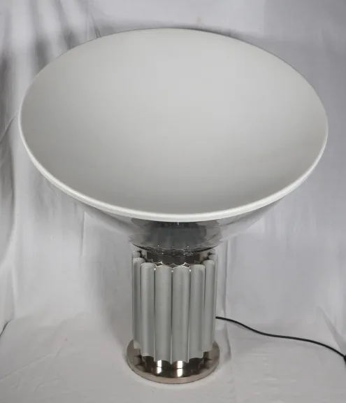 Lampe Taccia Flos datant des années 70