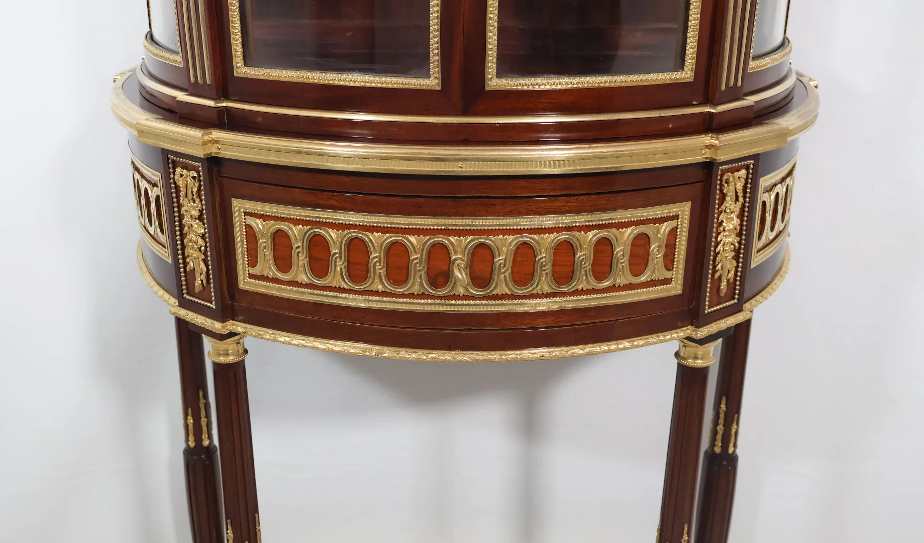 Vitrine, Paul Sormani zugeschrieben
