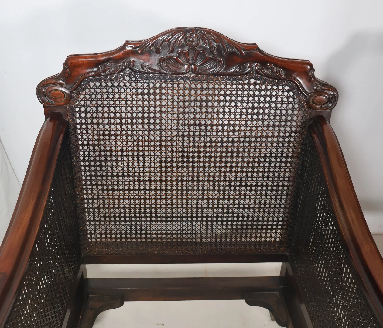 Paire de bergères anglaises Style George V vers 1910