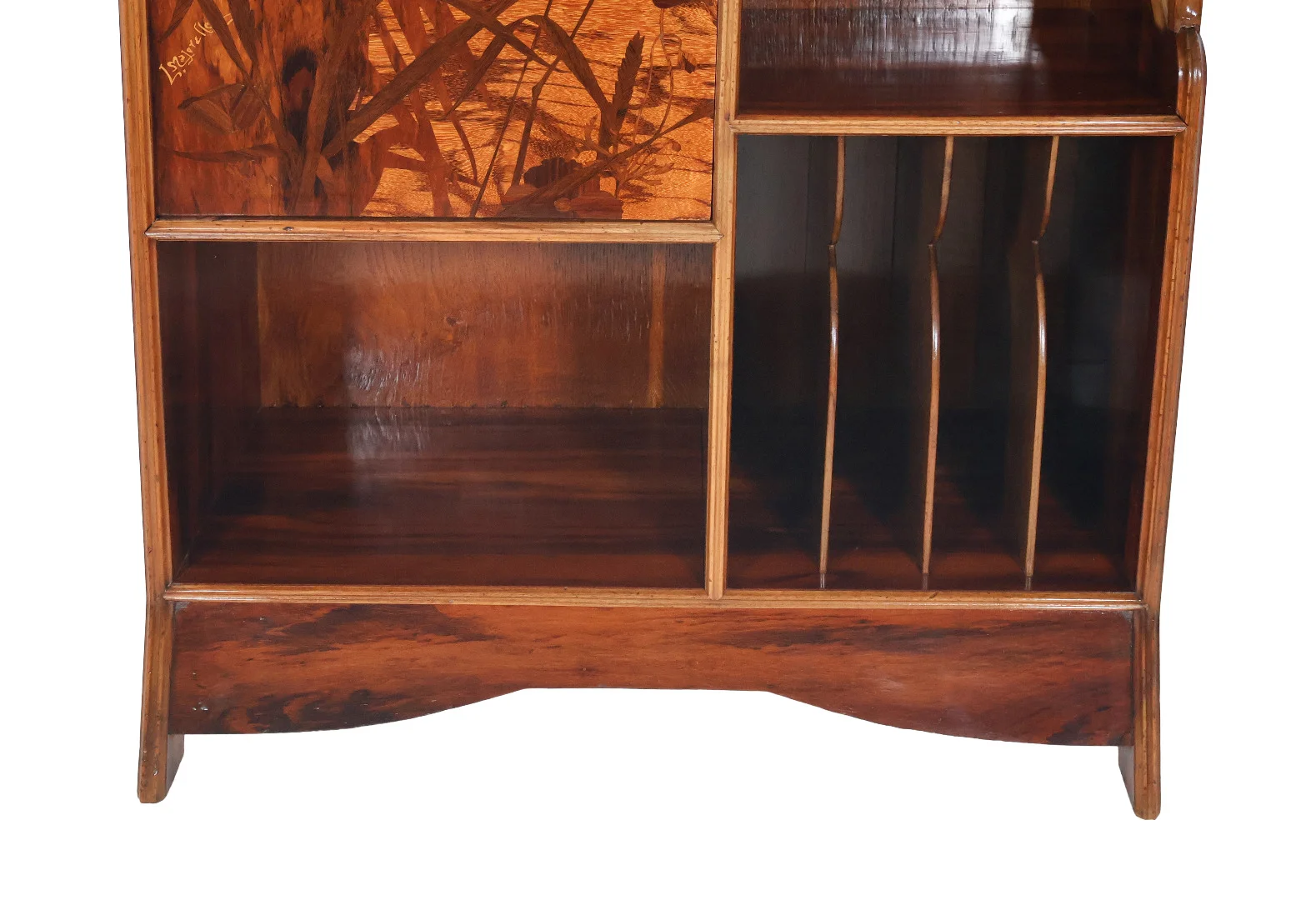 GABINETE DE ÉPOCA ART NOUVEAU