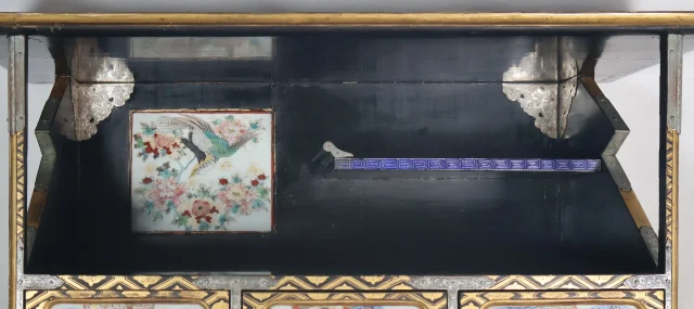 Cabinet dit Shodana japonais époque Meiji 1868-1912