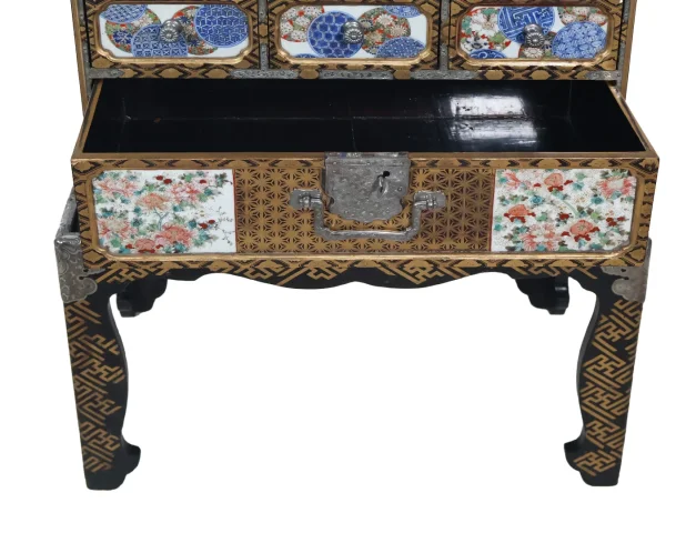 Cabinet dit Shodana japonais époque Meiji 1868-1912