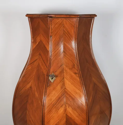 EIGHTEENTH CENTURY ITALIAN WINE COOLER