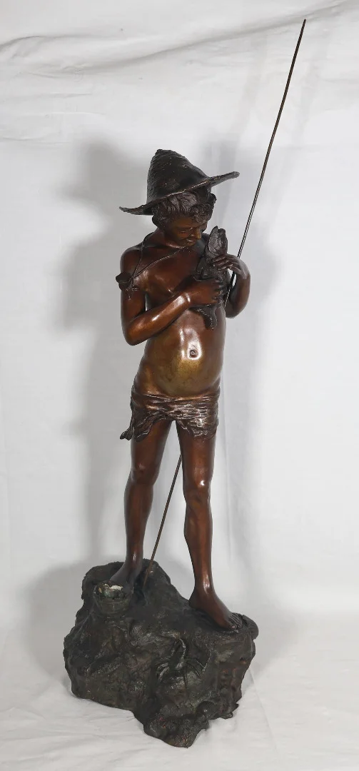 BRONZE SCULPTURE signed G. VARLESE