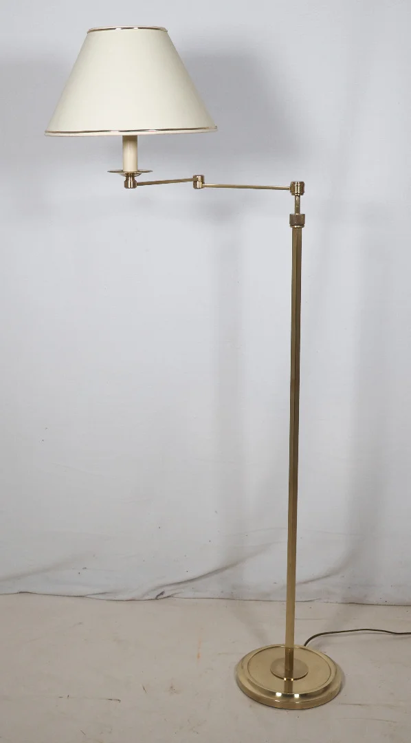Lampadaire liseuse en bronze doré Maison Baguès, années 1970