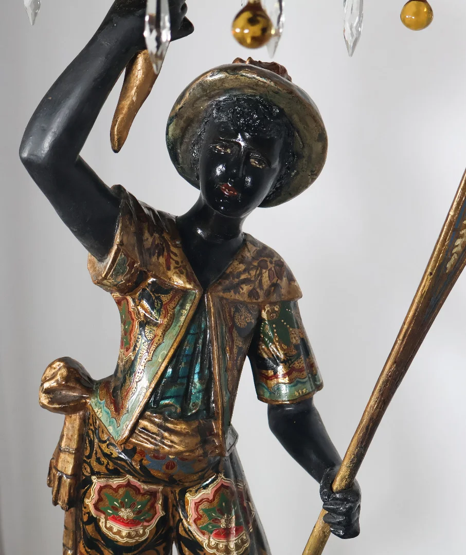 NUBIAN FLARE HOLDER
