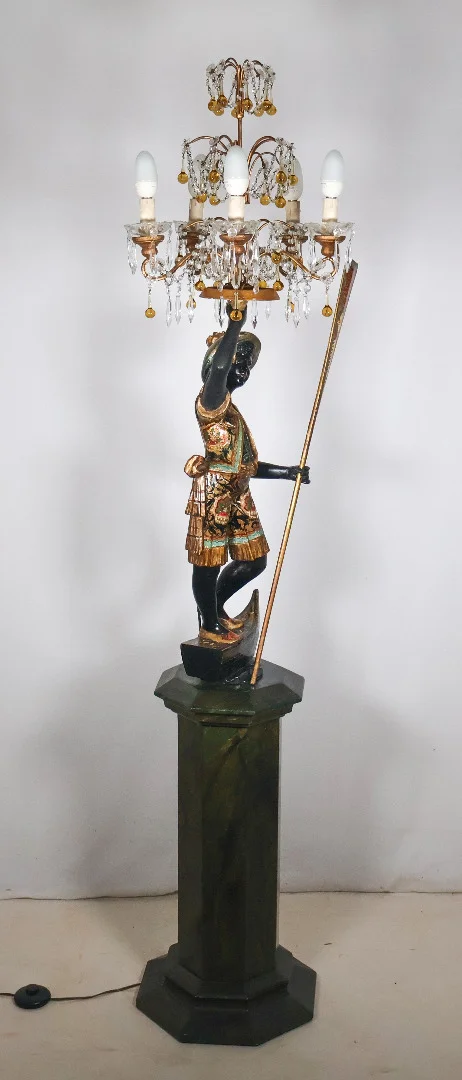 NUBIAN FLARE HOLDER