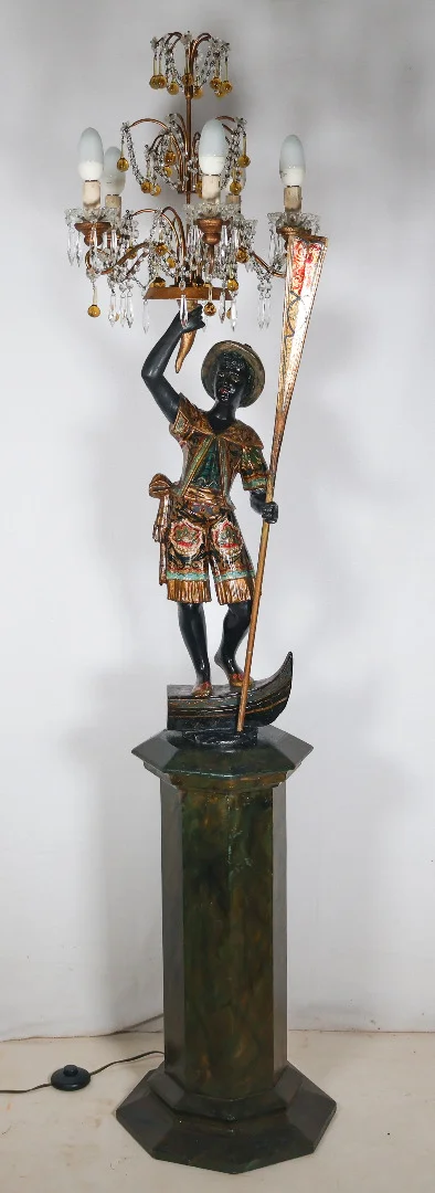 NUBIAN FLARE HOLDER